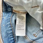 Madewell  The Mom Jean Super High Waisted in Basley Wash Size 26 Photo 5