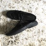 Easy Spirit Comfy casual slip ons 🖤🖤 Photo 4