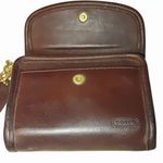 Coach Brown Leather Coin Purse Wallet Gold Keychain Attachment Snap Closure Photo 1