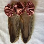 Libby Edelman Elegant Bow Ballet Flats in Tan and Pink Size 7.5 Photo 2