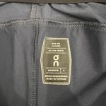 on cloud On Running Active Pants Photo 5