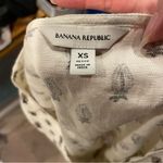 Banana Republic Cute creamy linen print crop short sleeve top scoop neck Photo 8