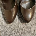 Jeffrey Tyler  High Heels Photo 5