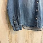 Universal Threads Vtg Womens Denim Jacket/Top Size Small Universal Thread Tint Denim Classic Fit Photo 6