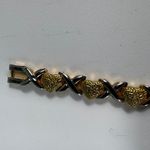 Jasper New York Gold Tone Heart XO Quartz Women's Watch Fashion Wristwear Photo 4