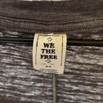 Free People  We the Free EUC Women's My Boyfriend's Tee Short Sleeve Gray M Photo 2