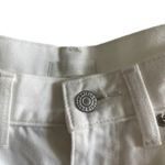 Uniqlo Relaxed Fit White Shorts Photo 1