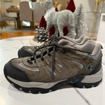 Women’s ' Outdoor Adventure Shoes Photo 1