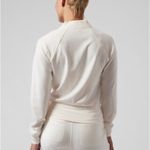 Athleta NWT!  Magnolia White (Ivory) Eastbound Sweatshirt Large Photo 8
