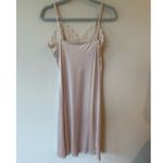 Vintage Sleeveless Lace Trim V Photo 1