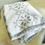 Eddie Bauer Neutral Woven 2 Sided Wide Knit Scarf Photo 2