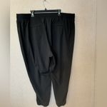 Athleta Brooklyn Jogger Women Plus Size 24 Black lightweight athletic pants. Photo 4