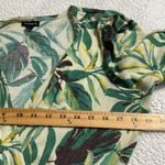 Torrid  womens size 0(10) textured Knit Surplice Puff Sleeve Babydoll Top v neck Photo 2