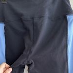 Alo Yoga Elevate Contrast-Panel Sport Leggings, Black/ UV Blue, Size 4 Photo 15