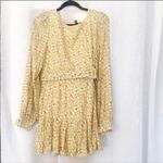 Forever 21 ✨F21 Floral Yellow Belted Dress✨ Photo 4