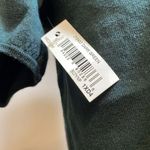 Lark & Ro Women's Ruffle Shoulder Sweater dark green Sz medium Photo 1