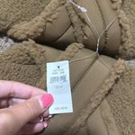 Aerie Slippers Photo 1