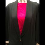 Maggie Barnes  Black Blazer Photo 5