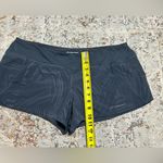 Brooks  chaser reflective lined shorts size XL gray 3” inseam Photo 4