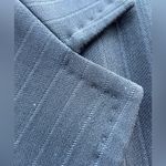 Max Mara  MADE IN ITALY Womens Blazer 100% Virgin Wool. Size 8
Classic Jacket Photo 10