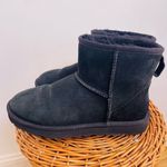 UGG  Classic Mini II Black Suede Leather Slip On Ankle Boots Womens 8 US 6 UK Photo 2