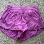 Lululemon Hotty Hot Short 2.5” Photo 0