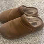 UGG Classic Slipper Photo 0