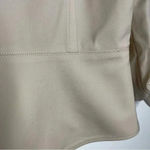 Hilton Hollis Cream Button Photo 3