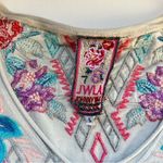 Johnny Was  Ramie Short Sleeve Floral Embroidered SharkBite Hem Tunic Top S NWT Photo 2