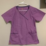 Carhartt purple v neck scrub top with pockets women’s size small Photo 1