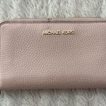 Michael Kors Pink Leather Smartphone wallet Photo 1