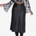 Hot Topic Social Collision Sleepy Hollow Collage Bell
Sleeve Girls Crop Top Size XL Photo 4