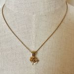 Trifari  vintage gold tone flower pendant necklace Photo 2