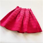EXPRESS Textured Pleated Short Skirt Photo 7