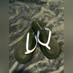 Dream Paris NWOT DREAM PAIRS Women’s Size:9 White flip flops Arch support. Photo 4