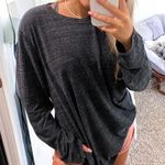 Alo Yoga long sleeve Photo 0