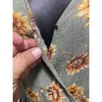 Forever 21  Green Sunflower 3/4 Sleeve Romper Size Medium‎ Wrap Front Photo 2