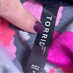 Torrid Skulls and Roses Rash Guard Long Sleeve Swim Top Plus 3X Whimsigoth Photo 6