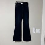 MOTHER The Weekender Fray Jeans in Chip On My Shoulder Wash Size 26 Blue Photo 1
