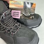NWT Adventuridge Women’s Size 7 Gray Lace Up Leather Hiking Boots Photo 5