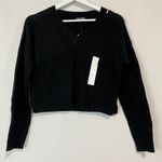 Wild Fable Women’s Cropped V Neck Long Sleeve Knit Sweater Black Size XS NWT Photo 0