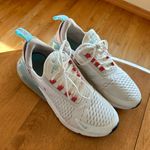 Nike Air Max 270 Shoes Photo 3