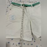 Lee NWT Riders Womens Sz: 12M Mid Rise White Chino Shorts w/ Mint Green Belt. Photo 3