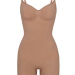 SKIMS  Seamless Sculpt Mid Thigh Bodysuit Sienna Size Small Photo 0
