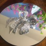 Vintage art deco Kenneth Jay Lane rhinestone bow brooch pin Silver Photo 1