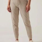 Athleta Trekkie North Jogger Ecru Tan Khaki Mid Rise Pants #405726 W1250 Sz 12 Photo 0
