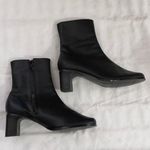 2000s Y2K Matrix/Men in Black Vibe Black genuine leather ankle square toe boots 2” heels Photo 0
