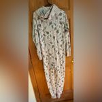 Family PJs Macys women’s one piece Pajamas Grey‎ with Green trees size medium Gray Photo 4