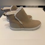 Timberland  Women's Skyla Bay Pull on Boots 7.5 women’s Photo 3