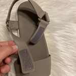 Vince  Sandals size 9 excellent condition color dark gray see all pictures Photo 4